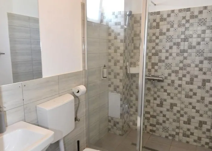 La Tortuga 3 Stele -