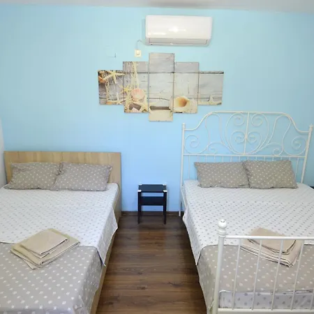 Pensión La Tortuga 3 Stele -