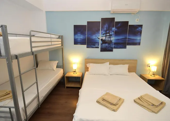 La Tortuga 3 Stele - Vama Veche